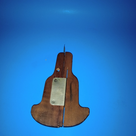 E.C. Spuehler Shuttle & Hook Rug Craft Tool Push Pull Punch Stitcher Vintage - Picture 2 of 15